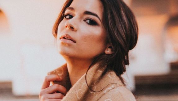 Karolina Sawka – Od „W pustyni i w puszczy” do teatru