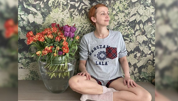 „Zostań w domu”  – czyli co robią gwiazdy w czasie kwarantanny?