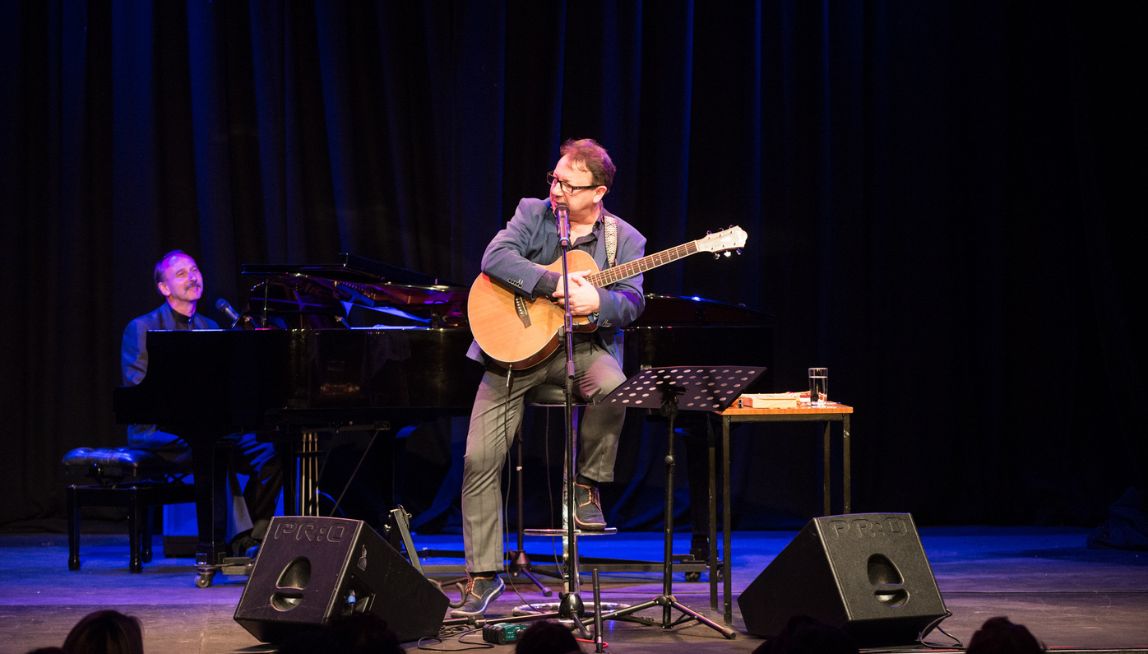 Spotkanie z piosenką i humorem. Recital Zbigniewa Zamachowskiego
