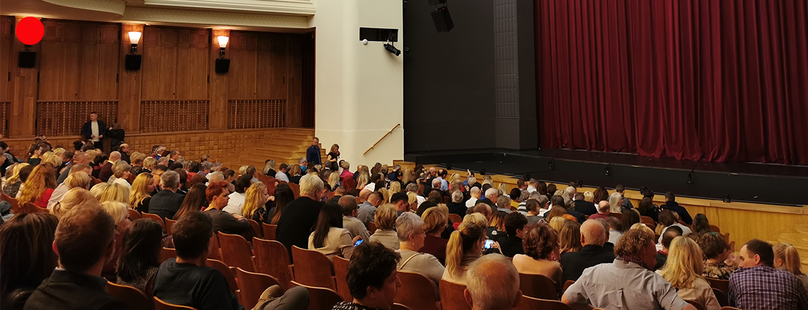 Okładka wpisu Wracamy do kultury. Od 12 lutego otwarcie kin, teatrów, filharmonii