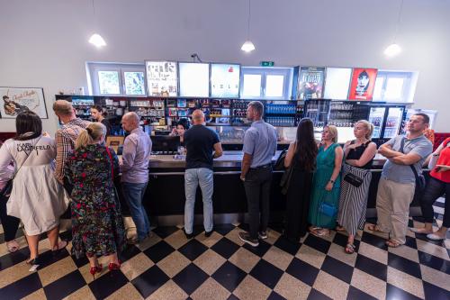 Kino Teatr Apollo w Poznaniu