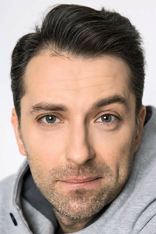 Filip Bobek